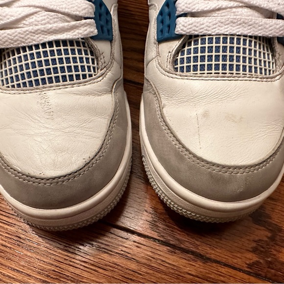Jordan 4 Retro Military Blue (2012) Size 9 - Picture 3 of 10